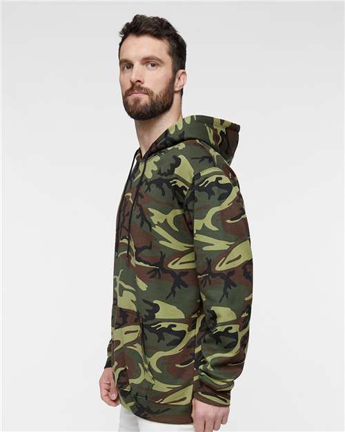 Unisex Camo Fleece Hoodie Sweatshirt – On Model – Side