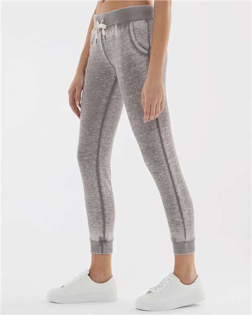 Women’s Vintage Zen Fleece Joggers – On Model – Side