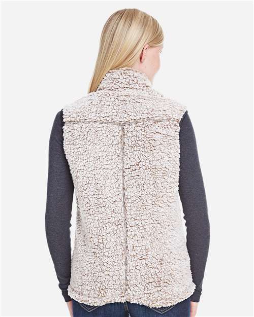 Women’s Epic Sherpa Full-Zip Vest – On Model – Back