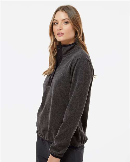 Women's Denali Mountain Fleece Pullover – On Model – Side