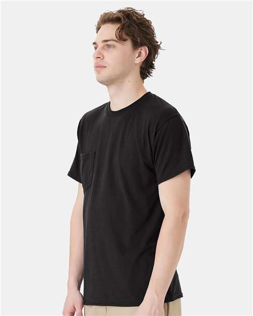 Unisex Workwear Pocket T-Shirt – On Model – Side