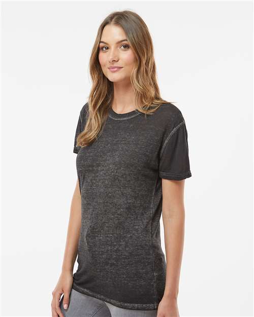 Women’s Zen Jersey T-Shirt – On Model – Side