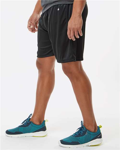 Men's B-Core 5" Pocketed Shorts – On Model – Side